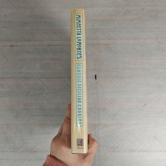 Mimmetta Lo Monte's Classic Sicilian Cooking Vintage Italian Cookbook Hardcover - Picture 8 of 9